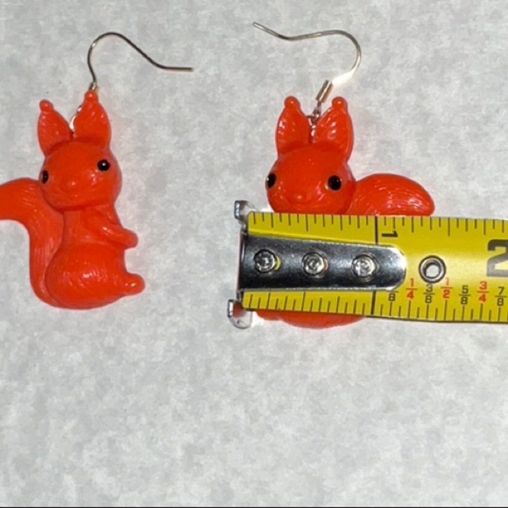 Unsigned Squirrel Earrings Manmade Materials Whim… - image 4